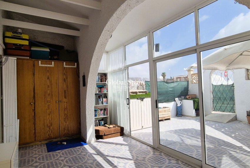 Wiederverkauf - WOHNUNG -
SAN MIGUEL DE SALINAS - Costa Blanca