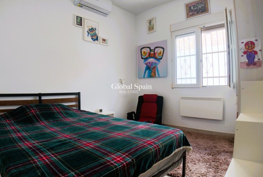 Wiederverkauf - WOHNUNG -
SAN MIGUEL DE SALINAS - Costa Blanca