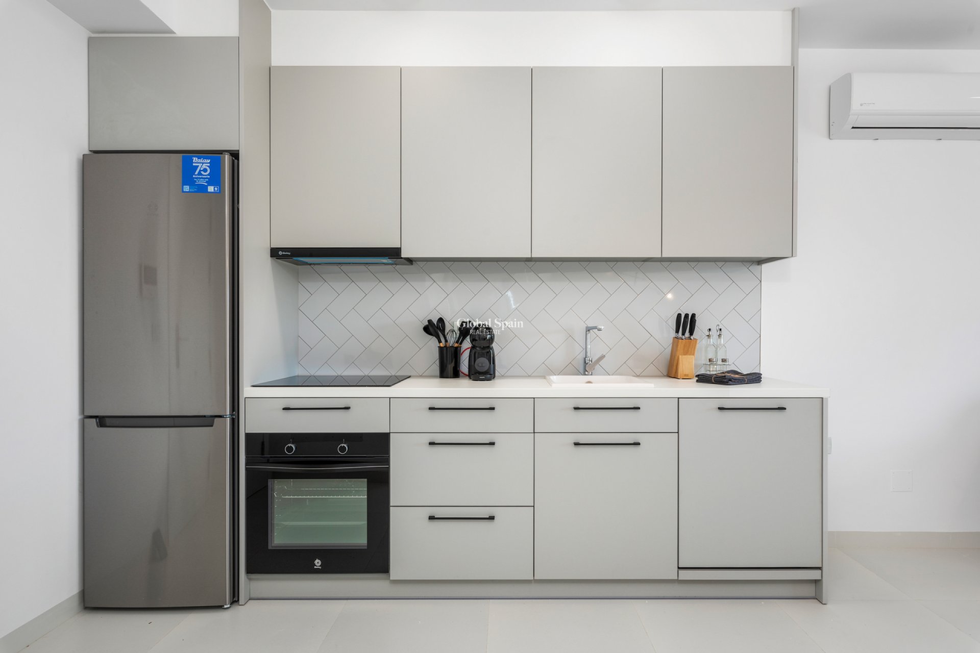 Wiederverkauf - WOHNUNG -
SAN MIGUEL DE SALINAS - Inland