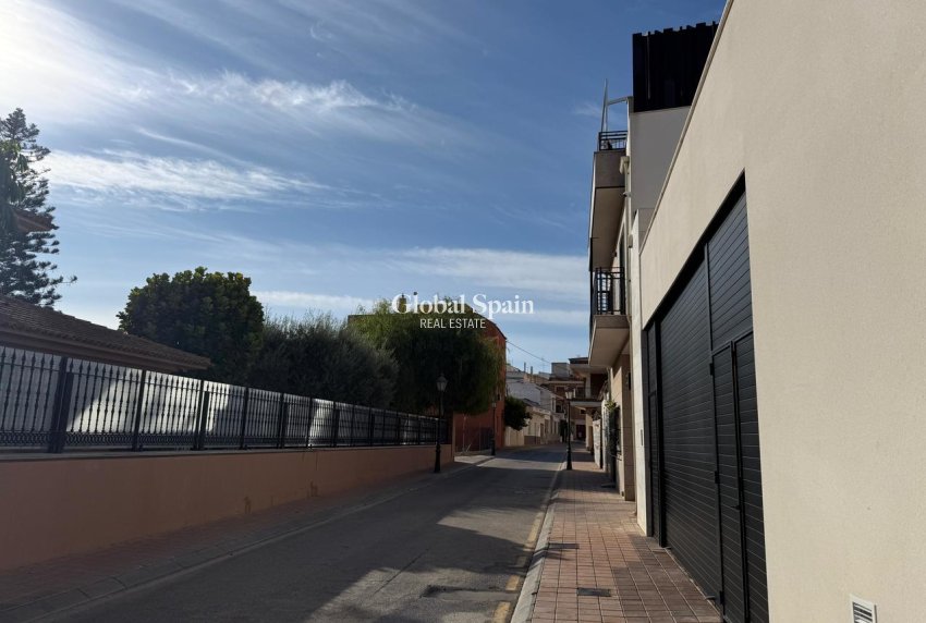 Wiederverkauf - WOHNUNG -
SAN MIGUEL DE SALINAS - Inland