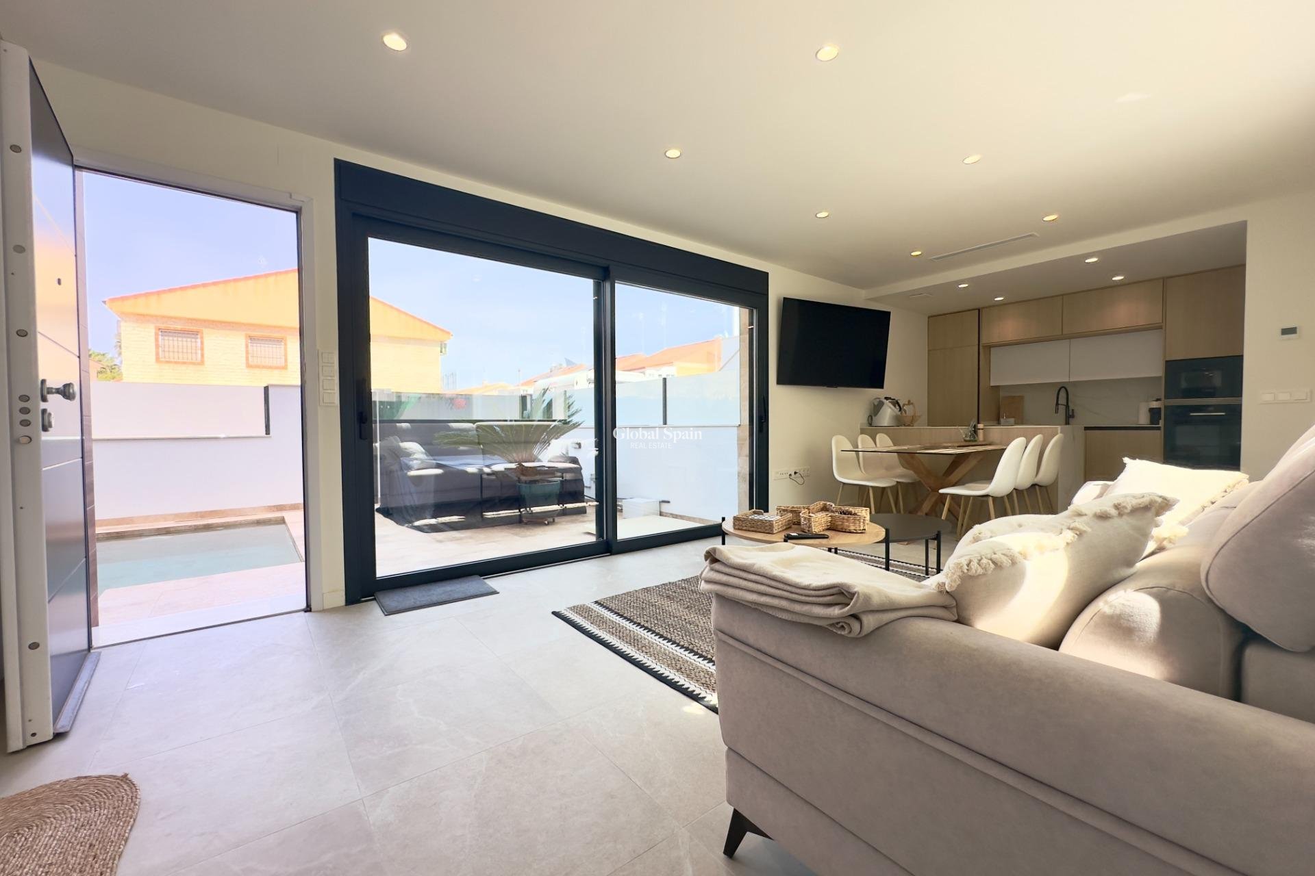 Wiederverkauf - WOHNUNG -
SAN PEDRO DEL PINATAR - CENTRO