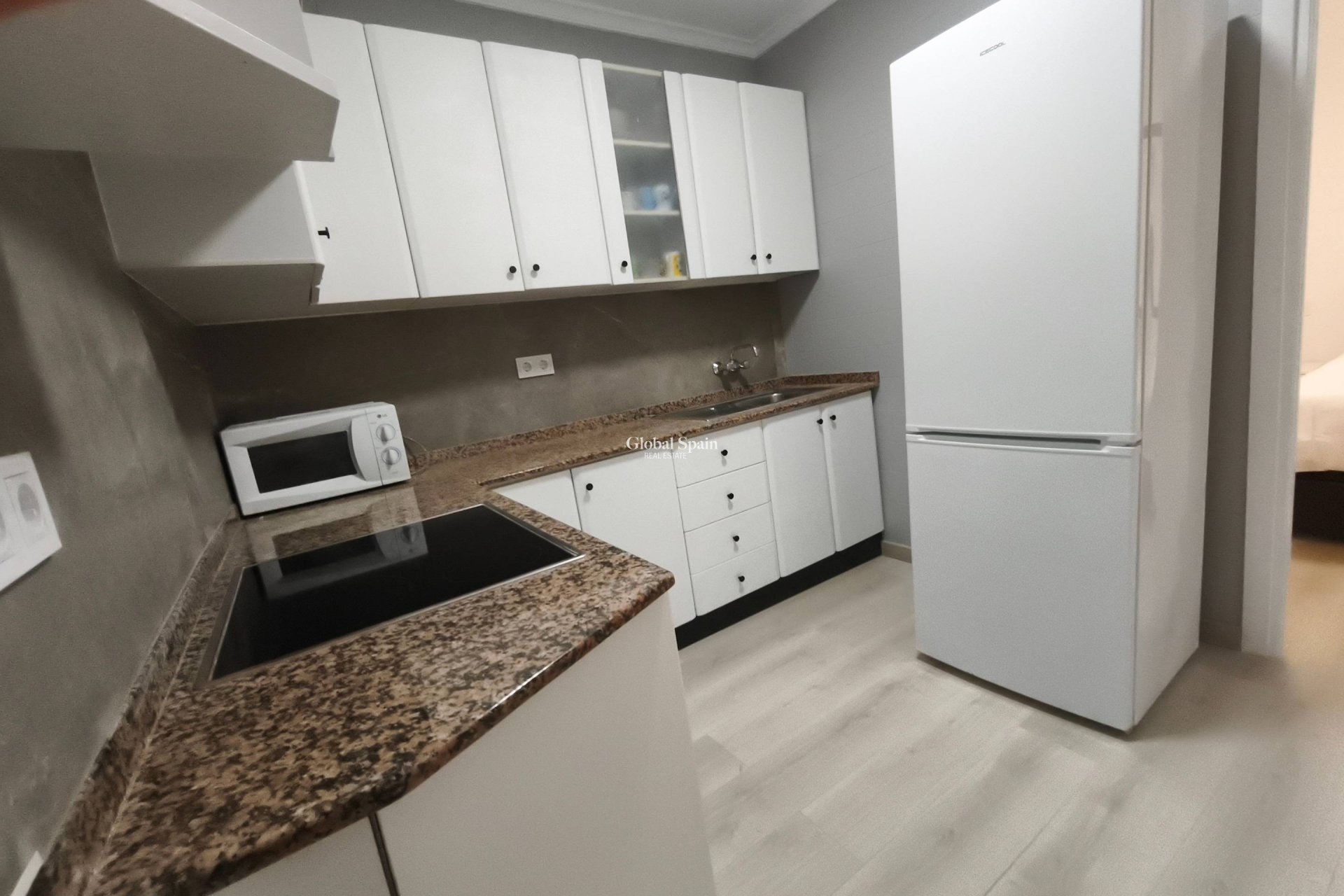 Wiederverkauf - WOHNUNG -
SAN PEDRO DEL PINATAR - Lo pagan