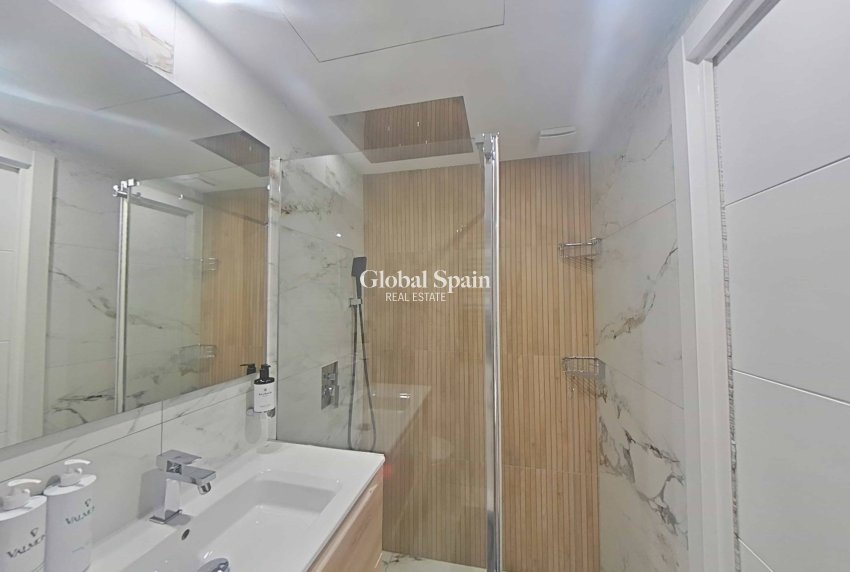 Wiederverkauf - WOHNUNG -
SAN PEDRO DEL PINATAR - Villananitos