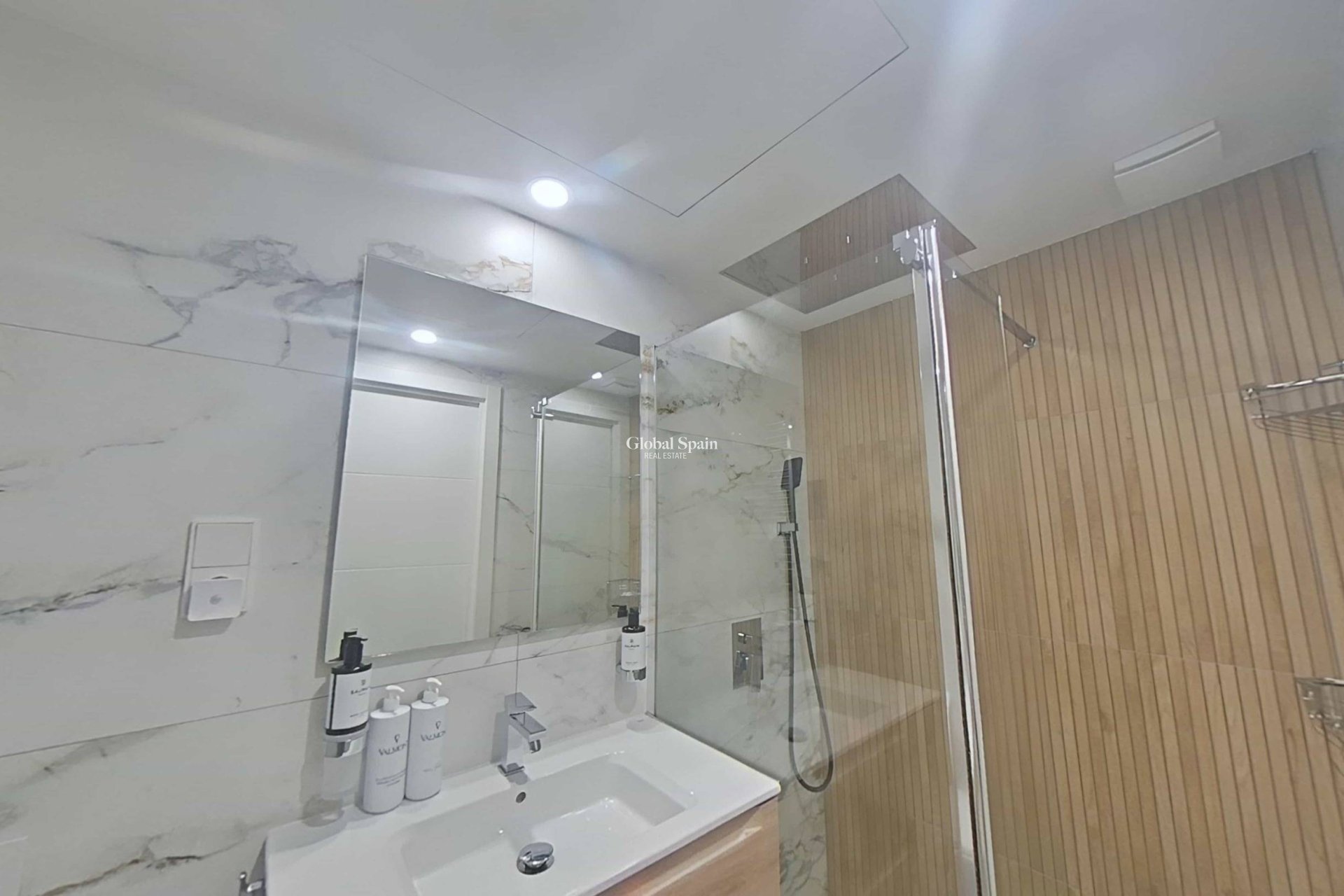 Wiederverkauf - WOHNUNG -
SAN PEDRO DEL PINATAR - Villananitos