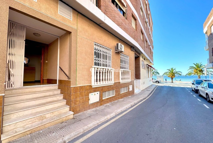 Wiederverkauf - WOHNUNG -
SAN PEDRO DEL PINATAR - Villananitos