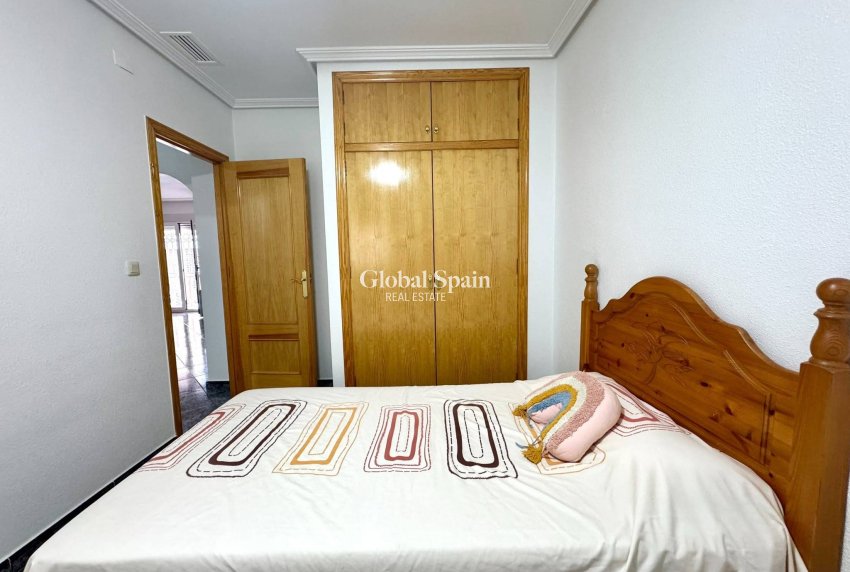 Wiederverkauf - WOHNUNG -
SAN PEDRO DEL PINATAR - Villananitos