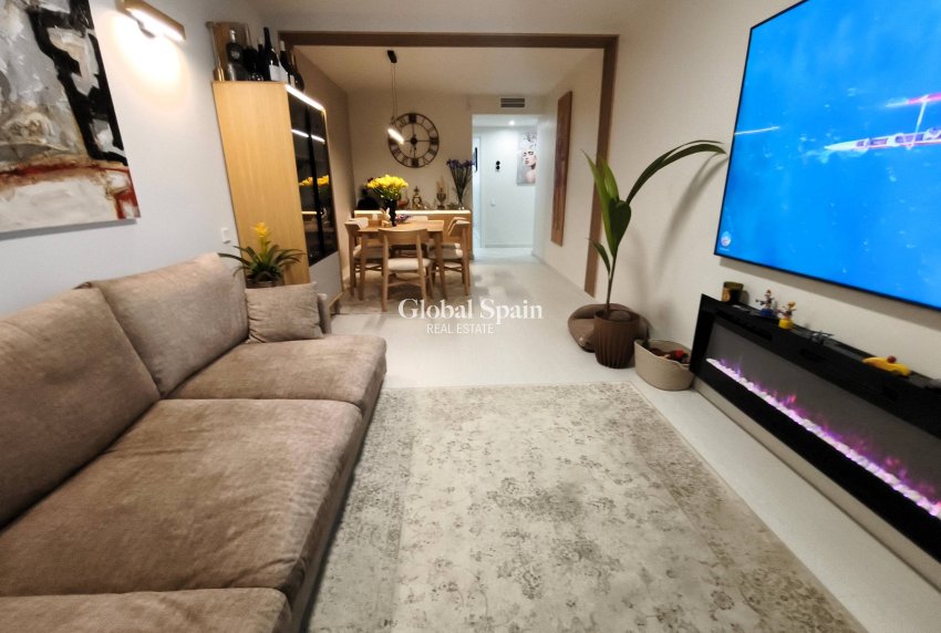 Wiederverkauf - WOHNUNG -
SAN PEDRO DEL PINATAR - Villananitos