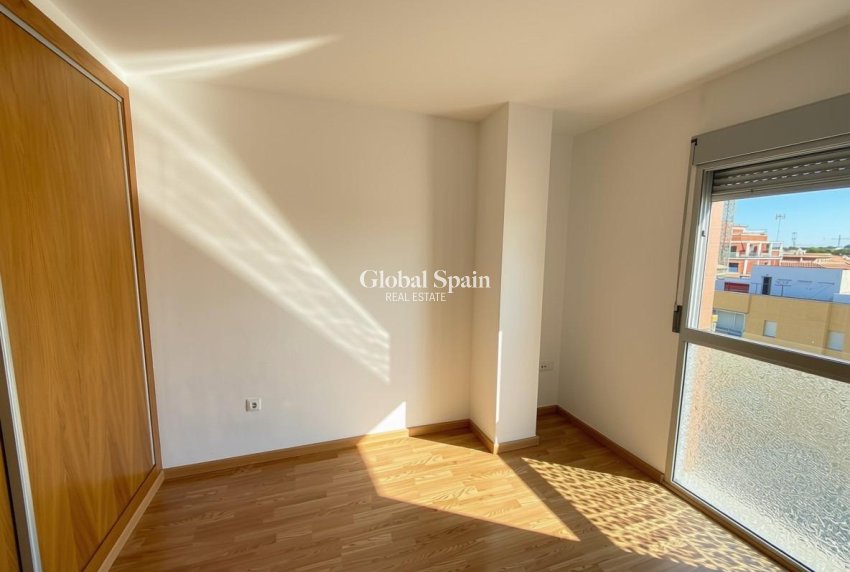 Wiederverkauf - WOHNUNG -
SAN PEDRO DEL PINATAR - Villananitos
