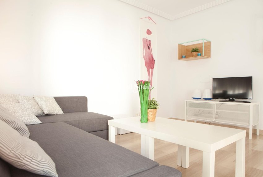 Wiederverkauf - WOHNUNG -
SANTA POLA - Centro