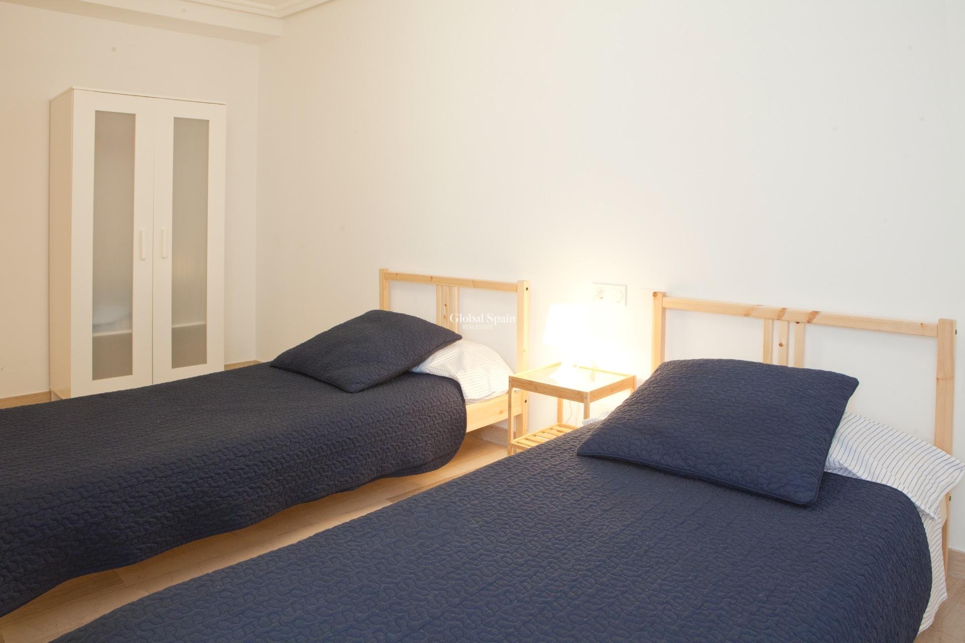 Wiederverkauf - WOHNUNG -
SANTA POLA - Centro