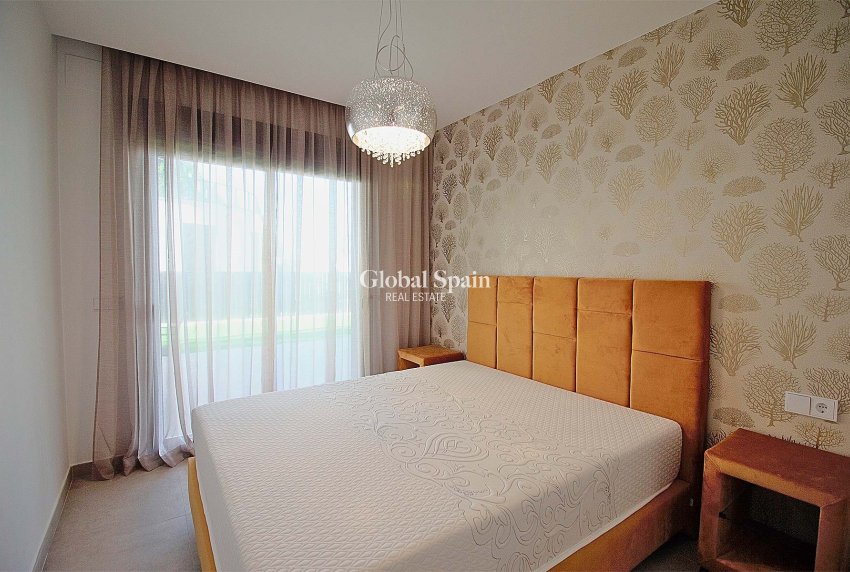 Wiederverkauf - WOHNUNG -
SANTA POLA - Costa Blanca