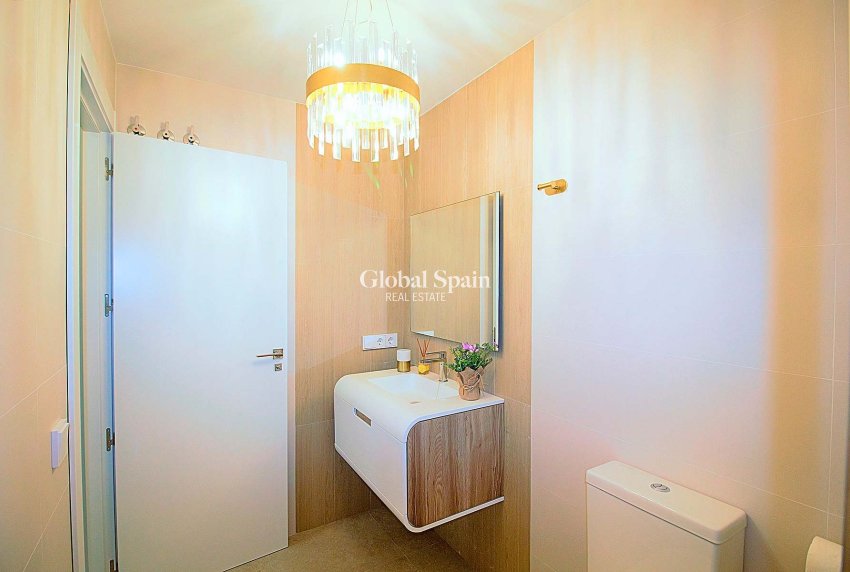 Wiederverkauf - WOHNUNG -
SANTA POLA - Costa Blanca