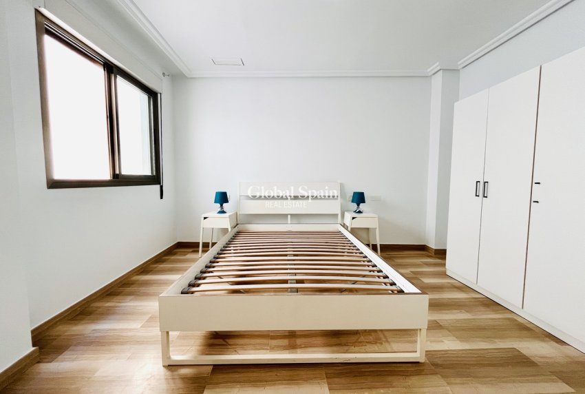 Wiederverkauf - WOHNUNG -
SANTA POLA - Costa Blanca