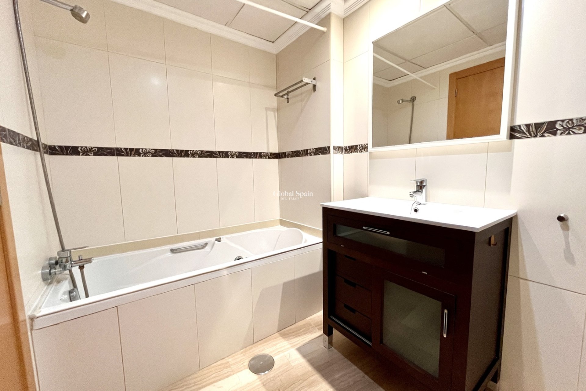 Wiederverkauf - WOHNUNG -
SANTA POLA - Costa Blanca