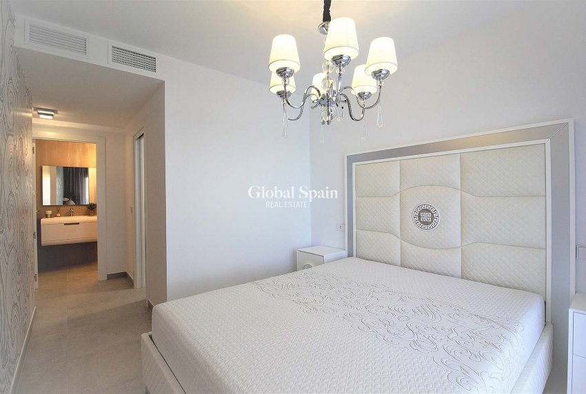 Wiederverkauf - WOHNUNG -
SANTA POLA - Costa Blanca