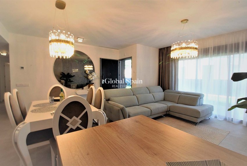 Wiederverkauf - WOHNUNG -
SANTA POLA - Costa Blanca