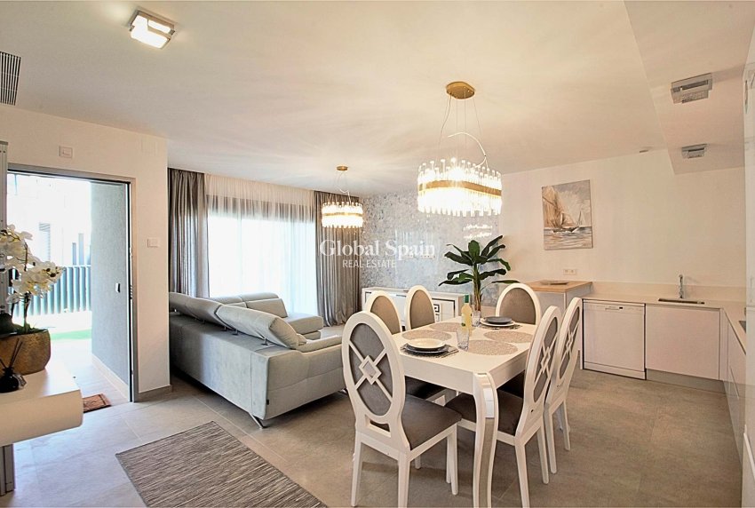 Wiederverkauf - WOHNUNG -
SANTA POLA - Costa Blanca