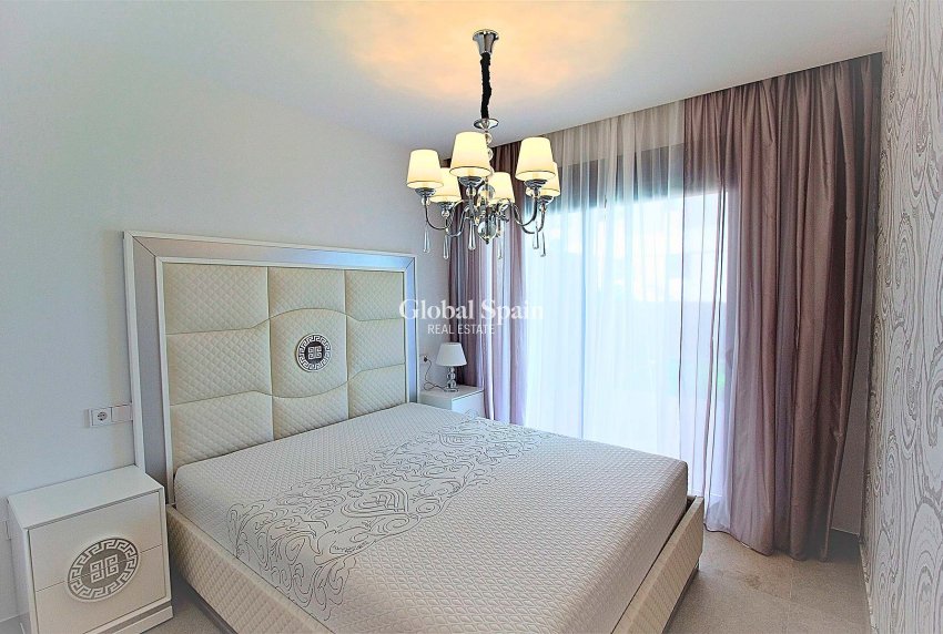 Wiederverkauf - WOHNUNG -
SANTA POLA - Costa Blanca