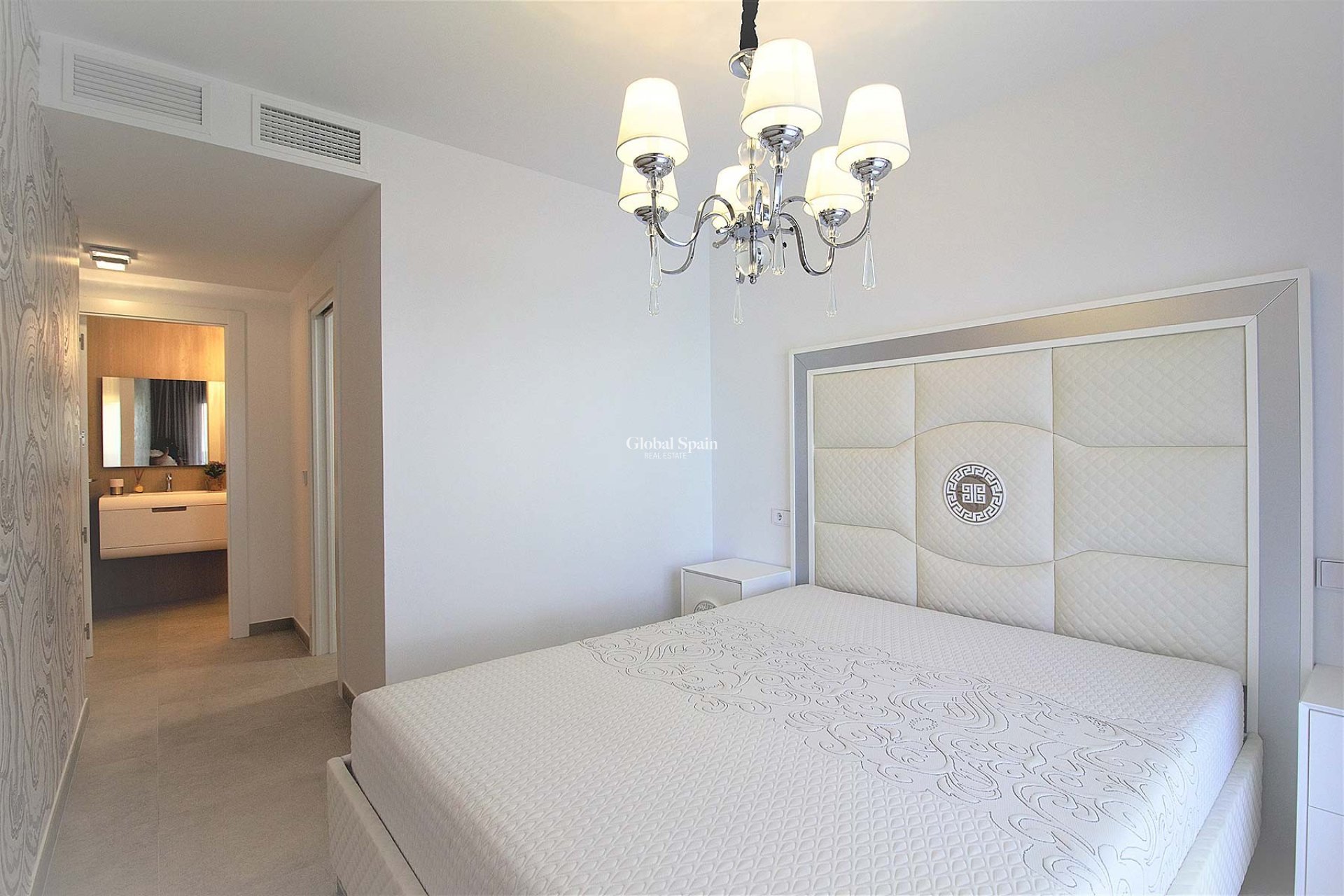 Wiederverkauf - WOHNUNG -
SANTA POLA - Costa Blanca