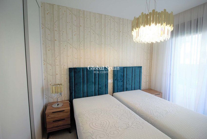 Wiederverkauf - WOHNUNG -
SANTA POLA - Costa Blanca