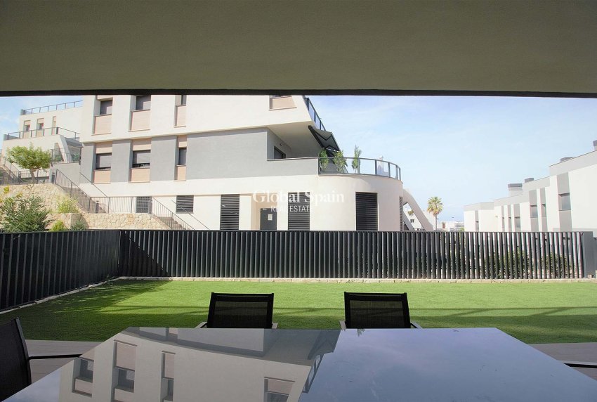 Wiederverkauf - WOHNUNG -
SANTA POLA - Costa Blanca