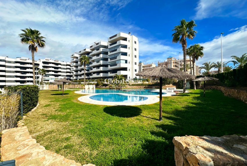 Wiederverkauf - WOHNUNG -
SANTA POLA - Costa Blanca