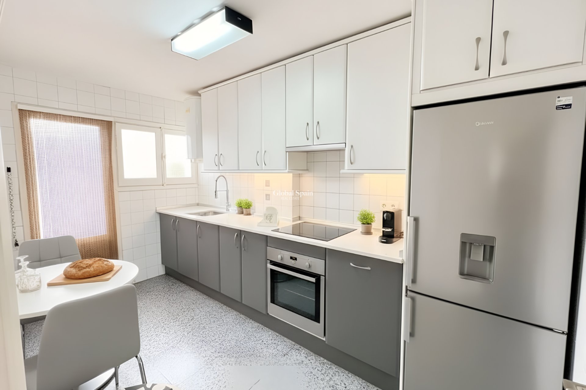 Wiederverkauf - WOHNUNG -
SANTA POLA - Gran Playa