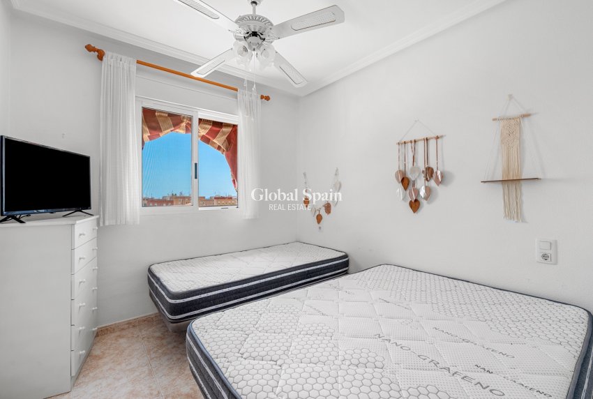 Wiederverkauf - WOHNUNG -
SANTA POLA - Santa Pola