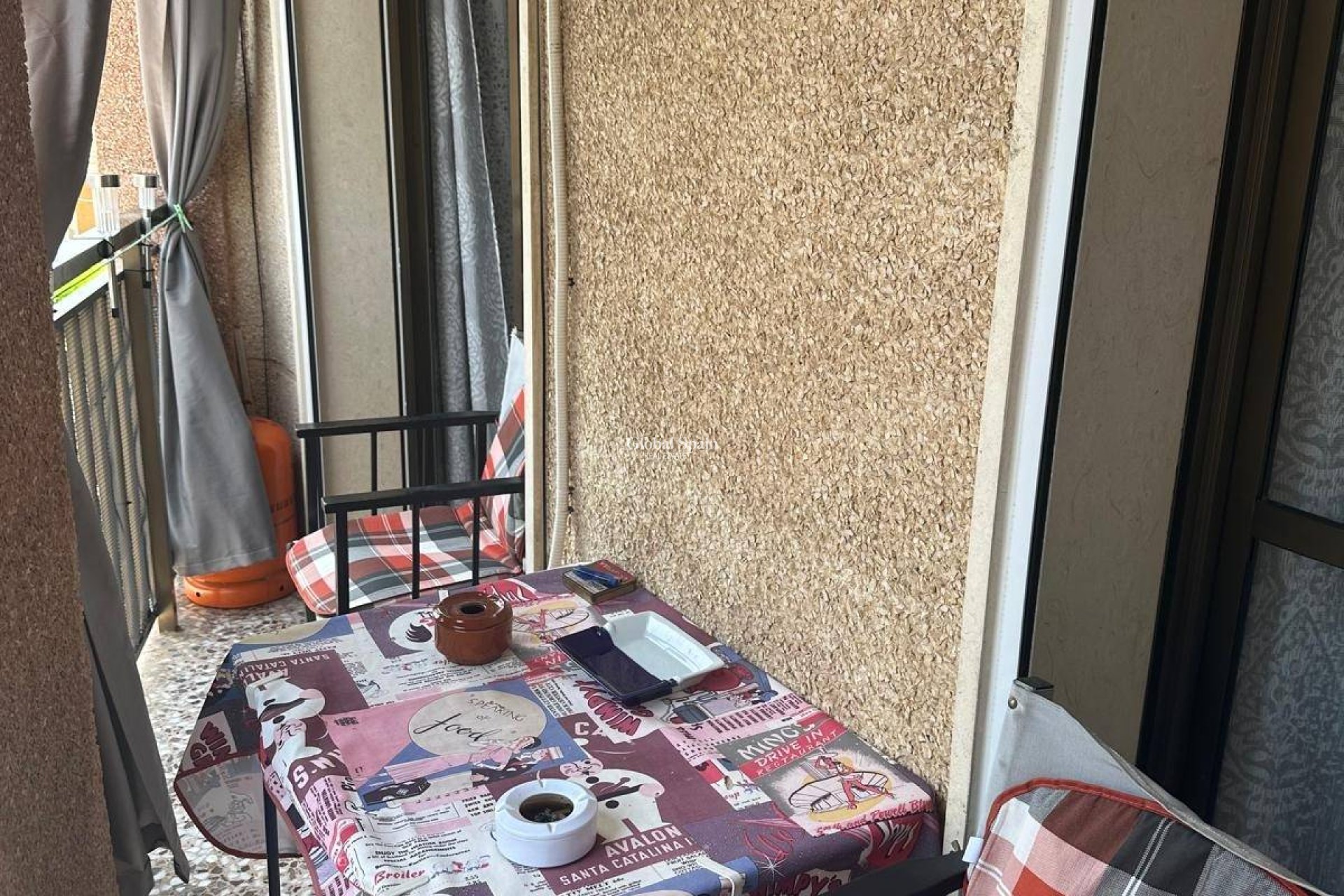 Wiederverkauf - WOHNUNG -
SANTIAGO DE LA RIBERA - Centro
