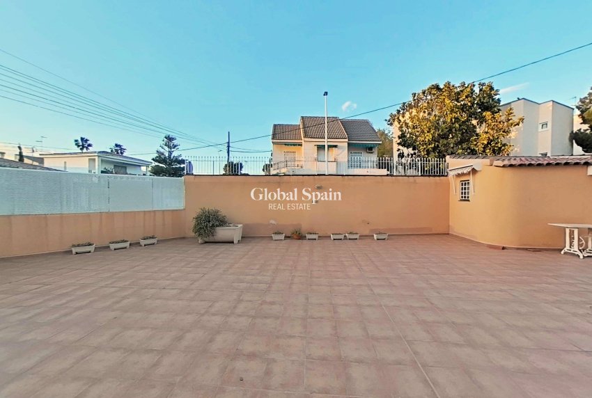 Wiederverkauf - WOHNUNG -
SANTIAGO DE LA RIBERA - Playa De Santiago De La Ribera