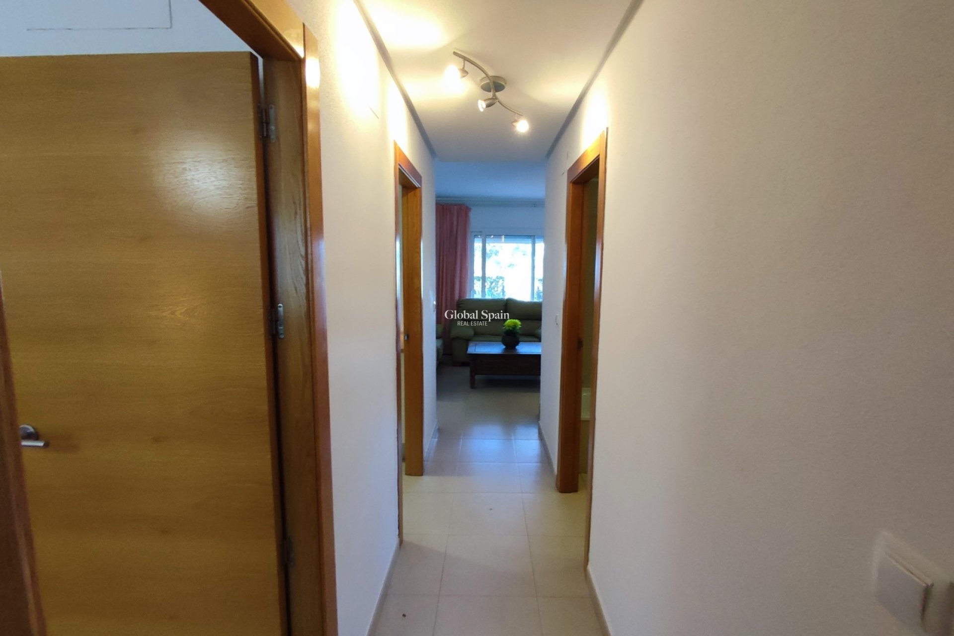 Wiederverkauf - WOHNUNG -
SUCINA - Inland