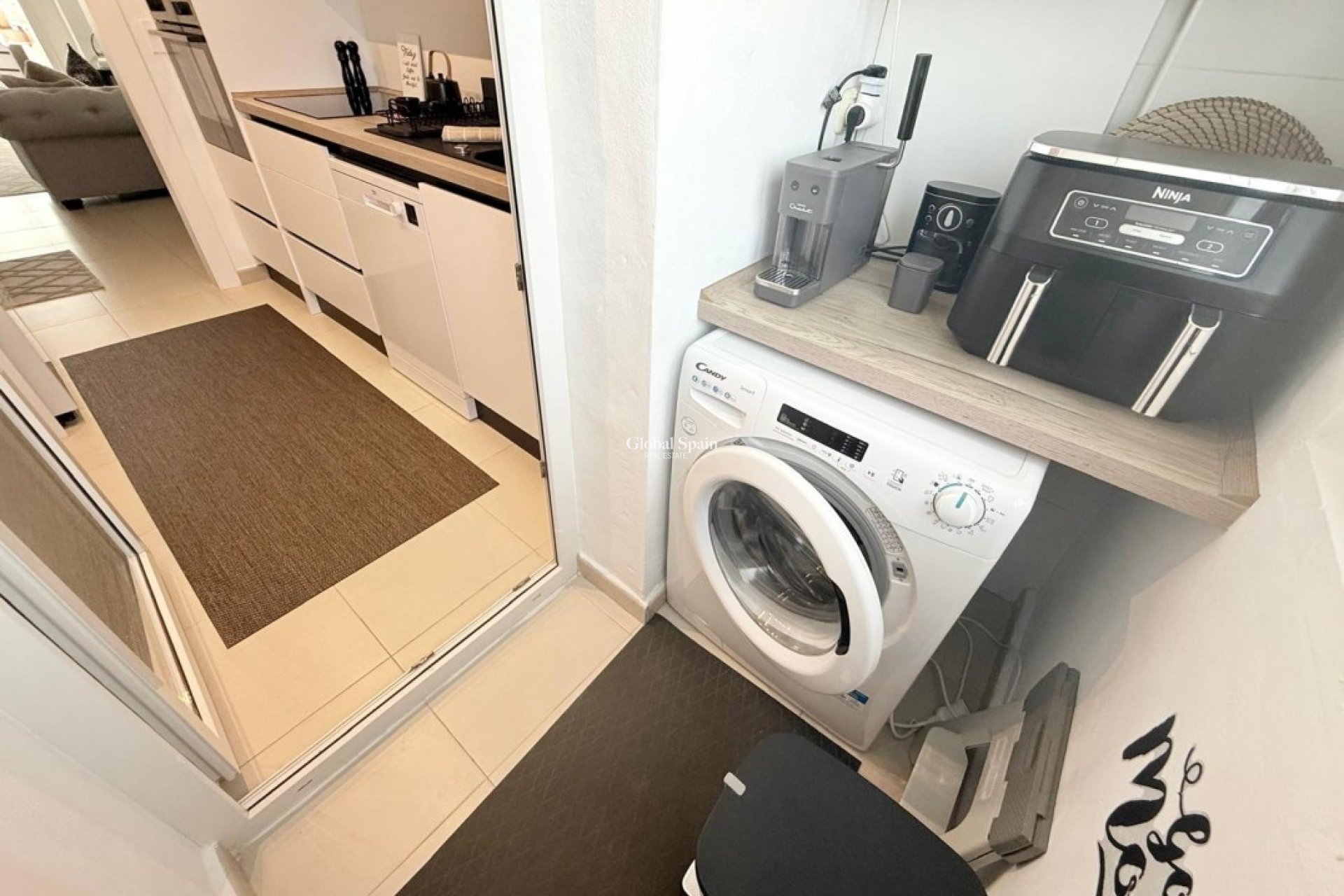 Wiederverkauf - WOHNUNG -
SUCINA - Inland