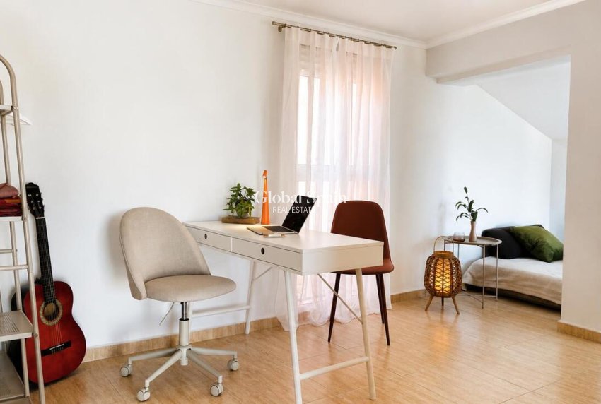 Wiederverkauf - WOHNUNG -
SUCINA - Inland