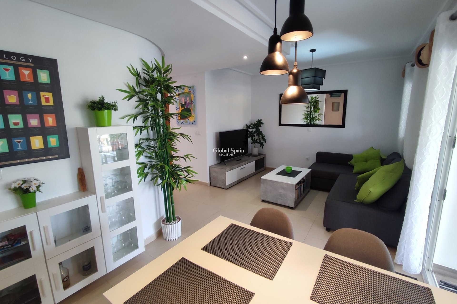 Wiederverkauf - WOHNUNG -
SUCINA - Inland