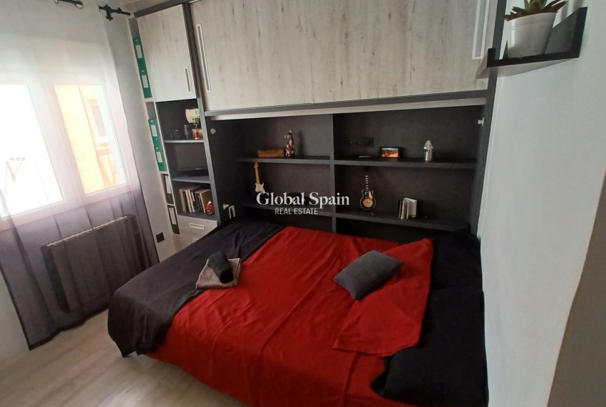 Wiederverkauf - WOHNUNG -
TORRE DE LA HORADADA - Costa Blanca