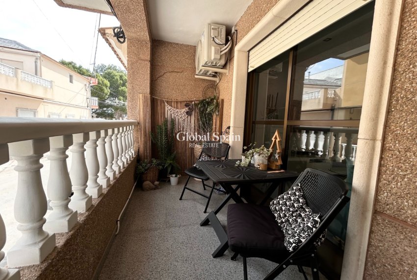 Wiederverkauf - WOHNUNG -
TORREMENDO - Costa Blanca