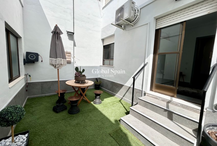 Wiederverkauf - WOHNUNG -
TORREMENDO - Costa Blanca