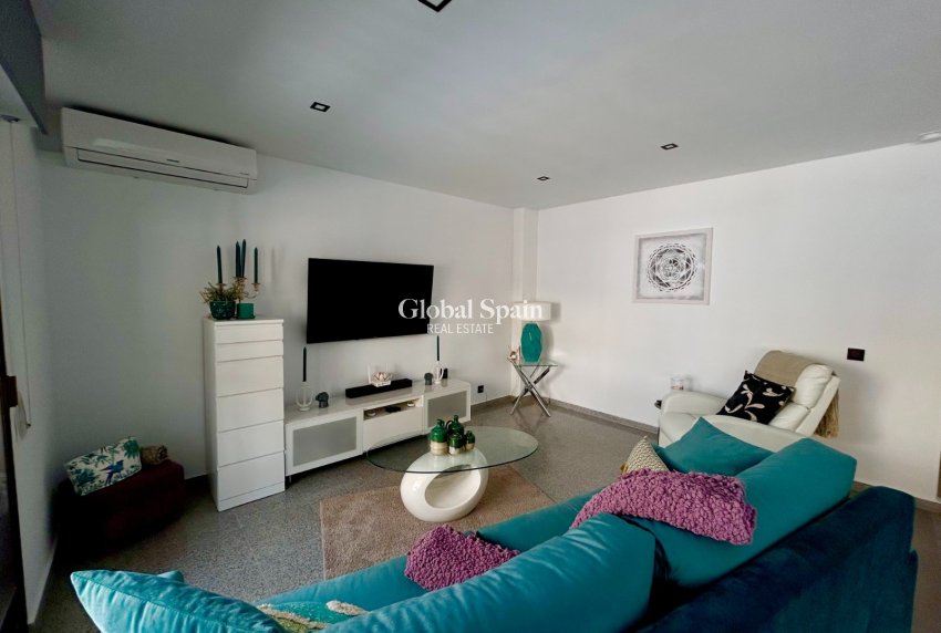 Wiederverkauf - WOHNUNG -
TORREMENDO - Costa Blanca