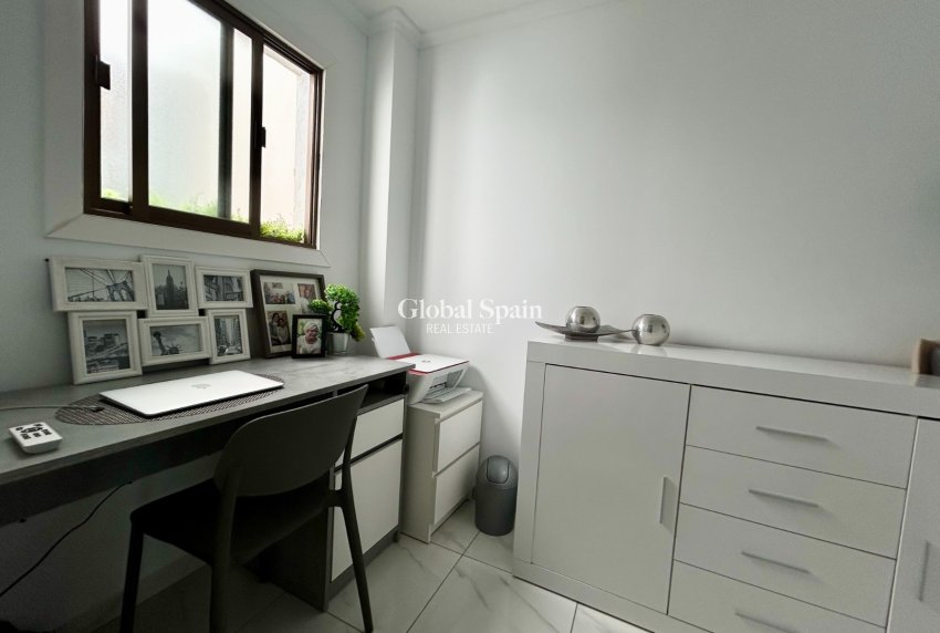 Wiederverkauf - WOHNUNG -
TORREMENDO - Costa Blanca
