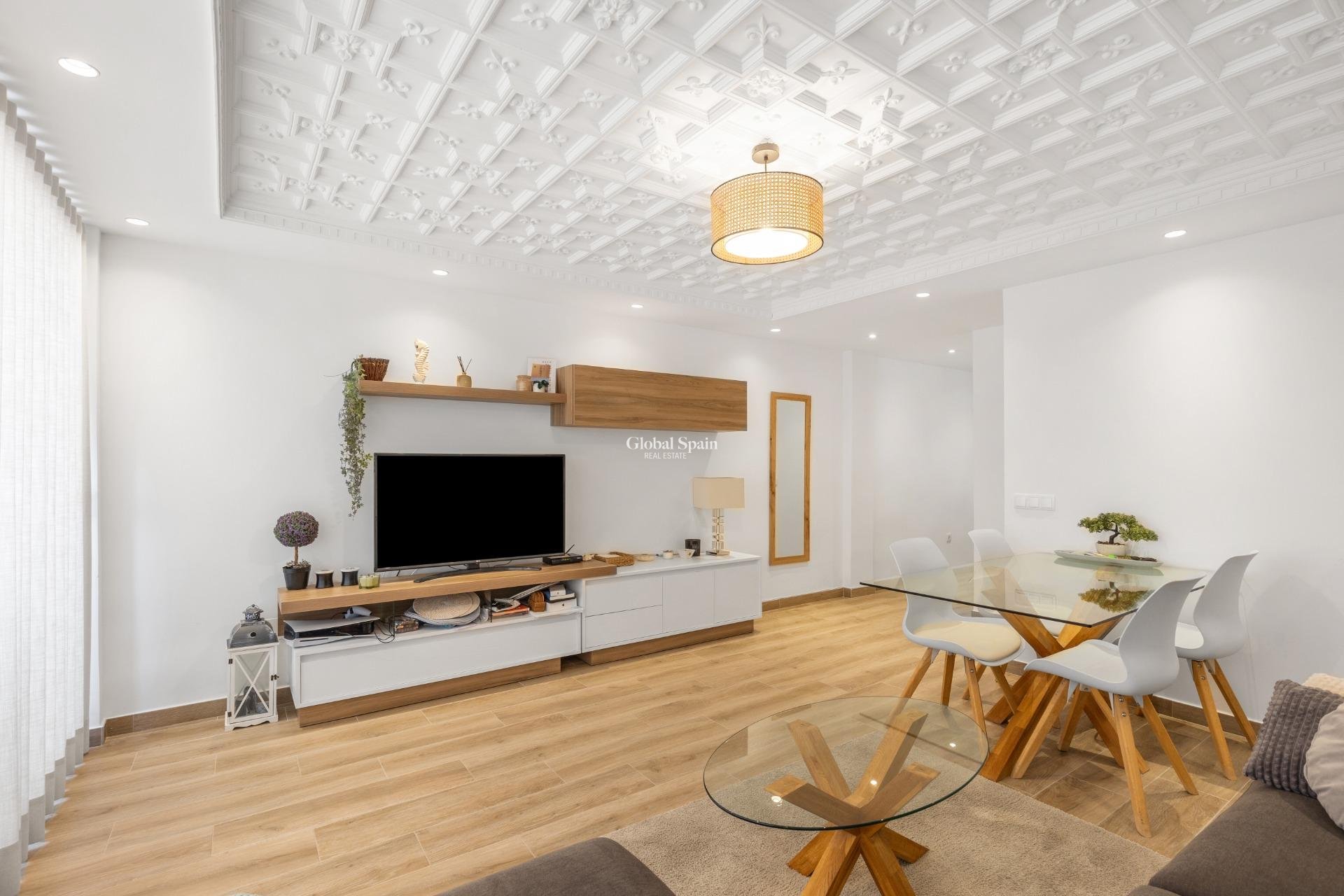 Wiederverkauf - Wohnung -
TORREVIEJA - Acequion