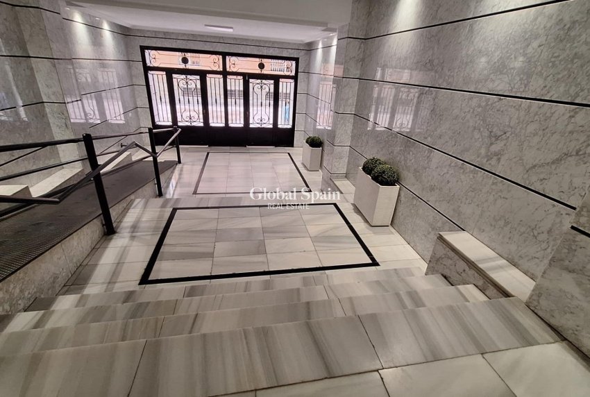 Wiederverkauf - WOHNUNG -
TORREVIEJA - Acequion