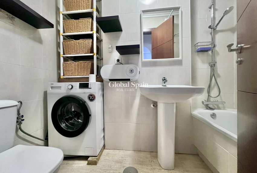 Wiederverkauf - WOHNUNG -
TORREVIEJA - Acequion