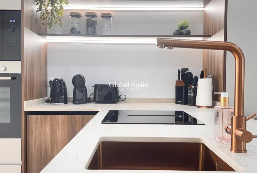 Wiederverkauf - WOHNUNG -
TORREVIEJA - Acequion