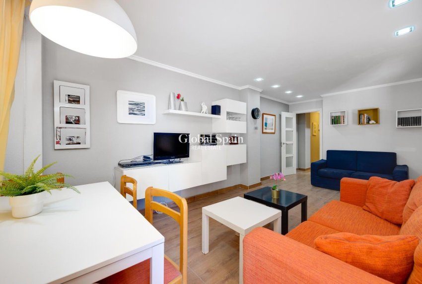 Wiederverkauf - WOHNUNG -
TORREVIEJA - Acequion