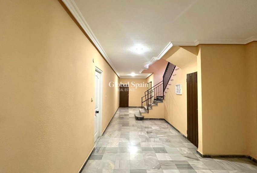 Wiederverkauf - WOHNUNG -
TORREVIEJA - Acequion
