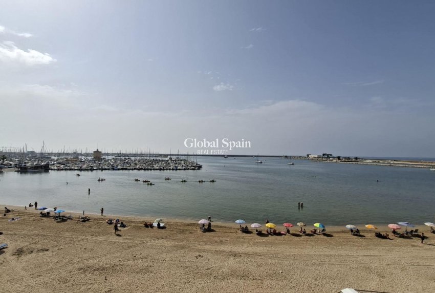 Wiederverkauf - WOHNUNG -
TORREVIEJA - Acequion