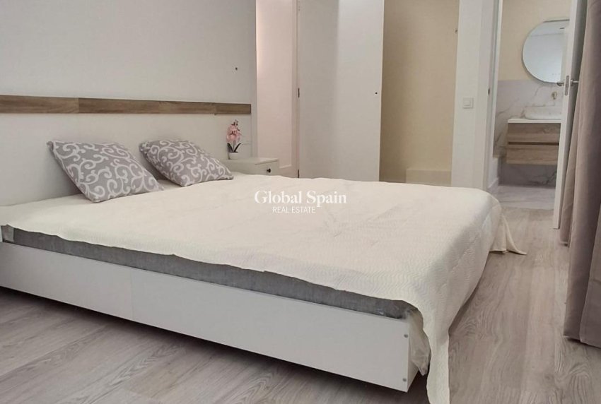 Wiederverkauf - WOHNUNG -
TORREVIEJA - Acequion
