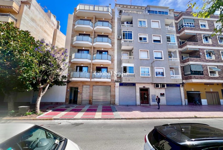 Wiederverkauf - WOHNUNG -
TORREVIEJA - Acequion