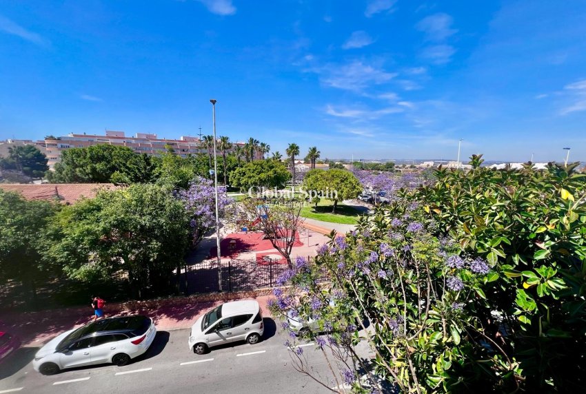 Wiederverkauf - WOHNUNG -
TORREVIEJA - Acequion