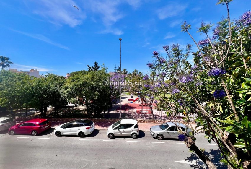 Wiederverkauf - WOHNUNG -
TORREVIEJA - Acequion